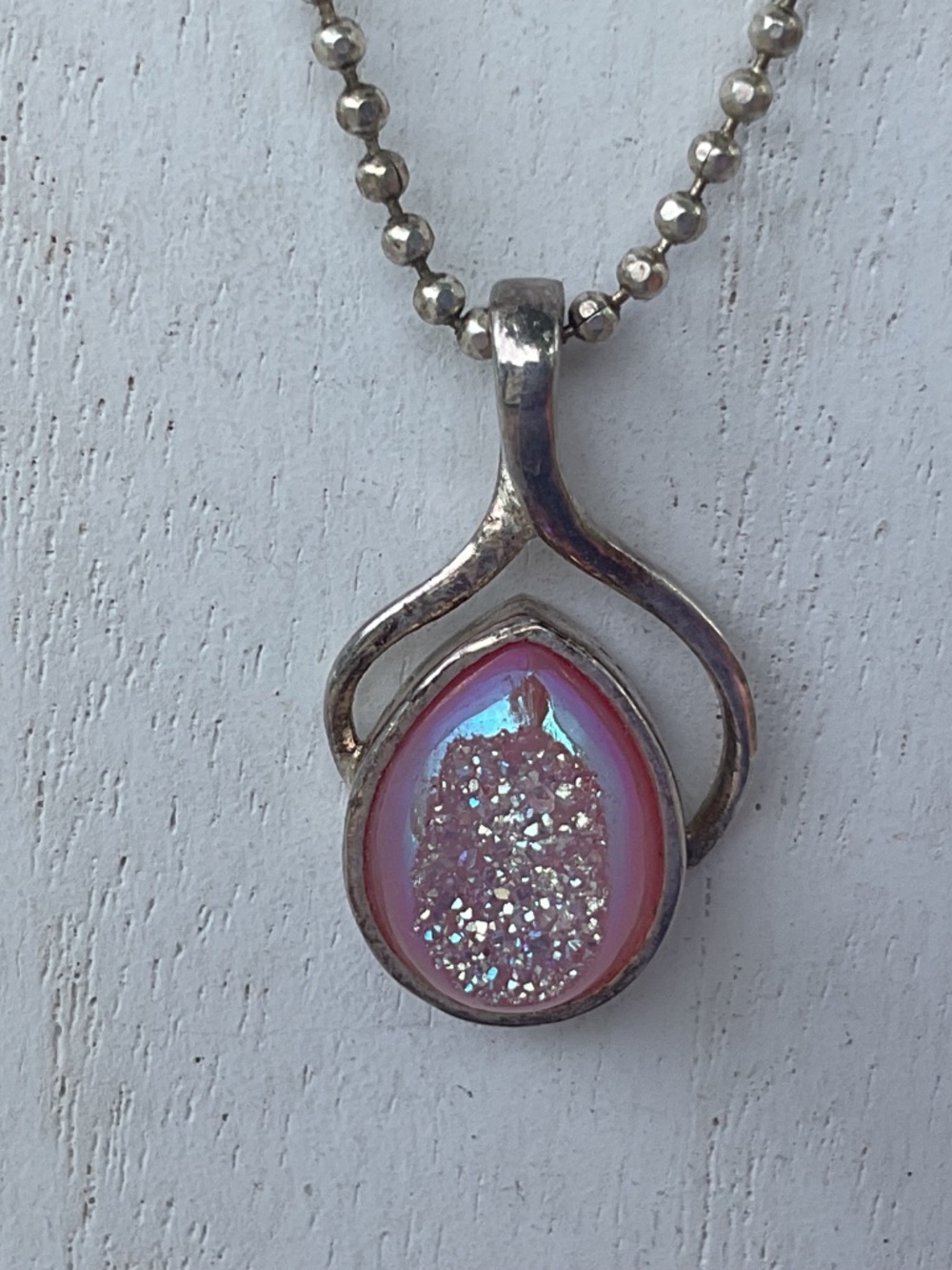 Sajen teardrop necklace pink stone with glitter sterling silver setting 18” - Picture 3 of 11